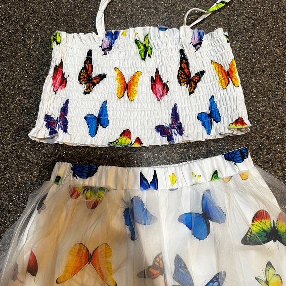 NWOT Girls 2Pc Butterfly Short Set Smock Top and Sheer Skirt Overlay Boutique 8Y - Picture 3 of 11